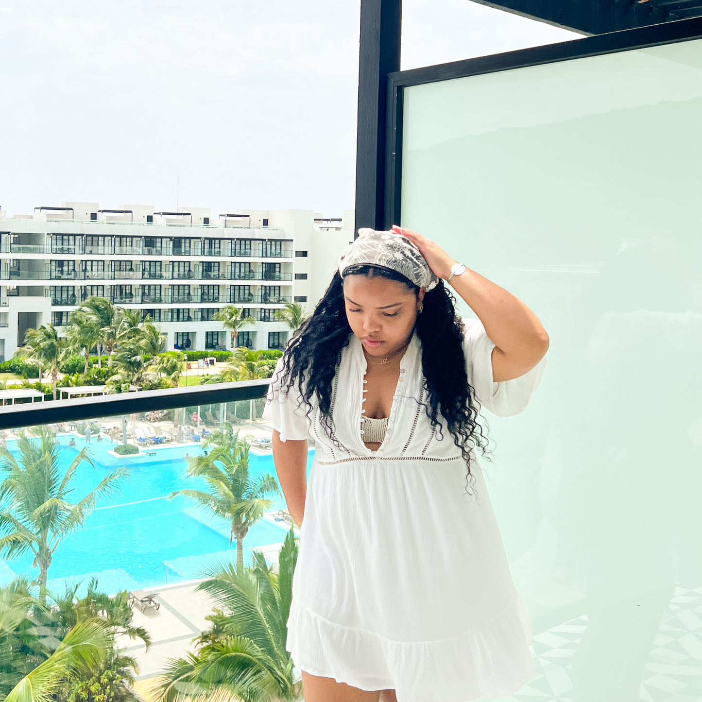 Embroidered Lace Bandana in Coral Bells