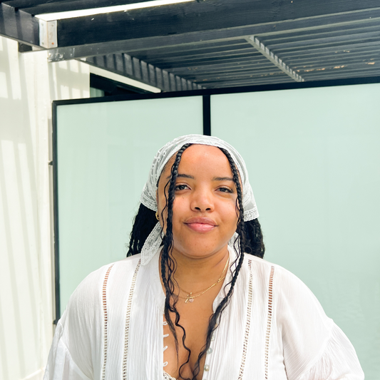 Triangle Tulle Bandana in Viola