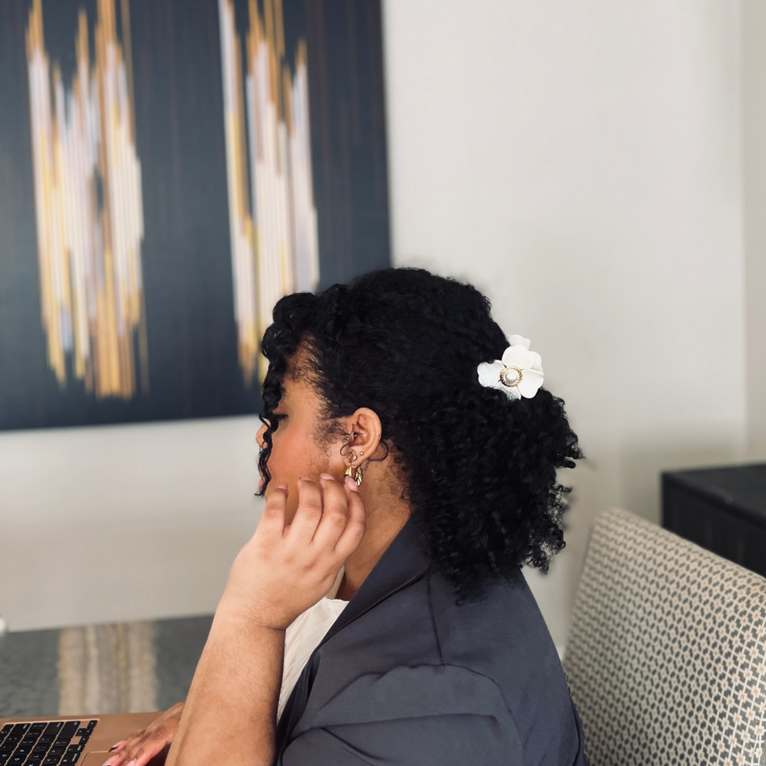 Lily - Floral Hair Clip