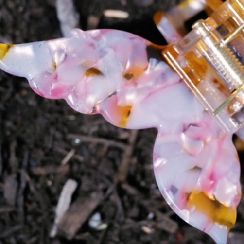 Petite Claw Clip in Butterfly