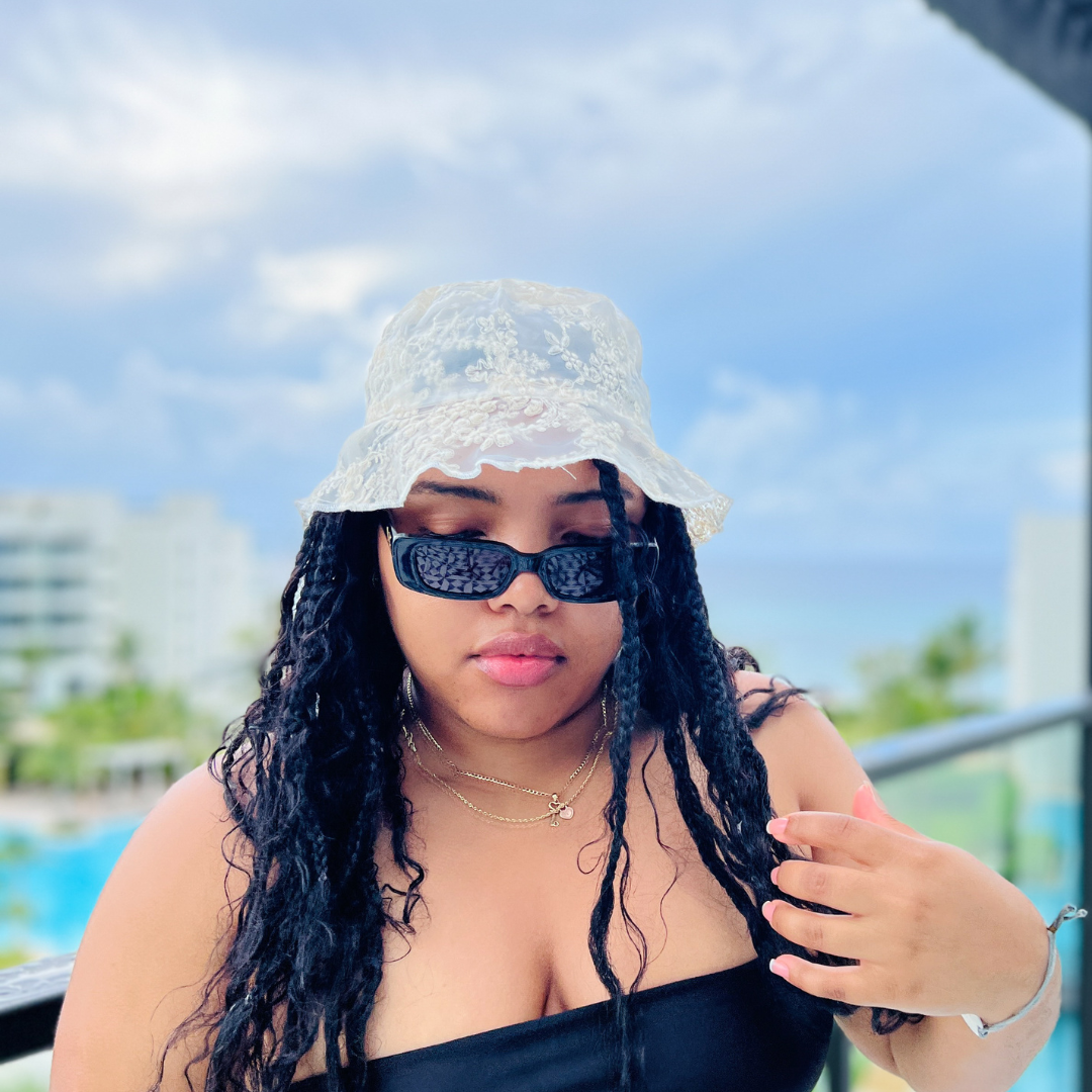 Lace Embroidered Bucket Hat in Tulip