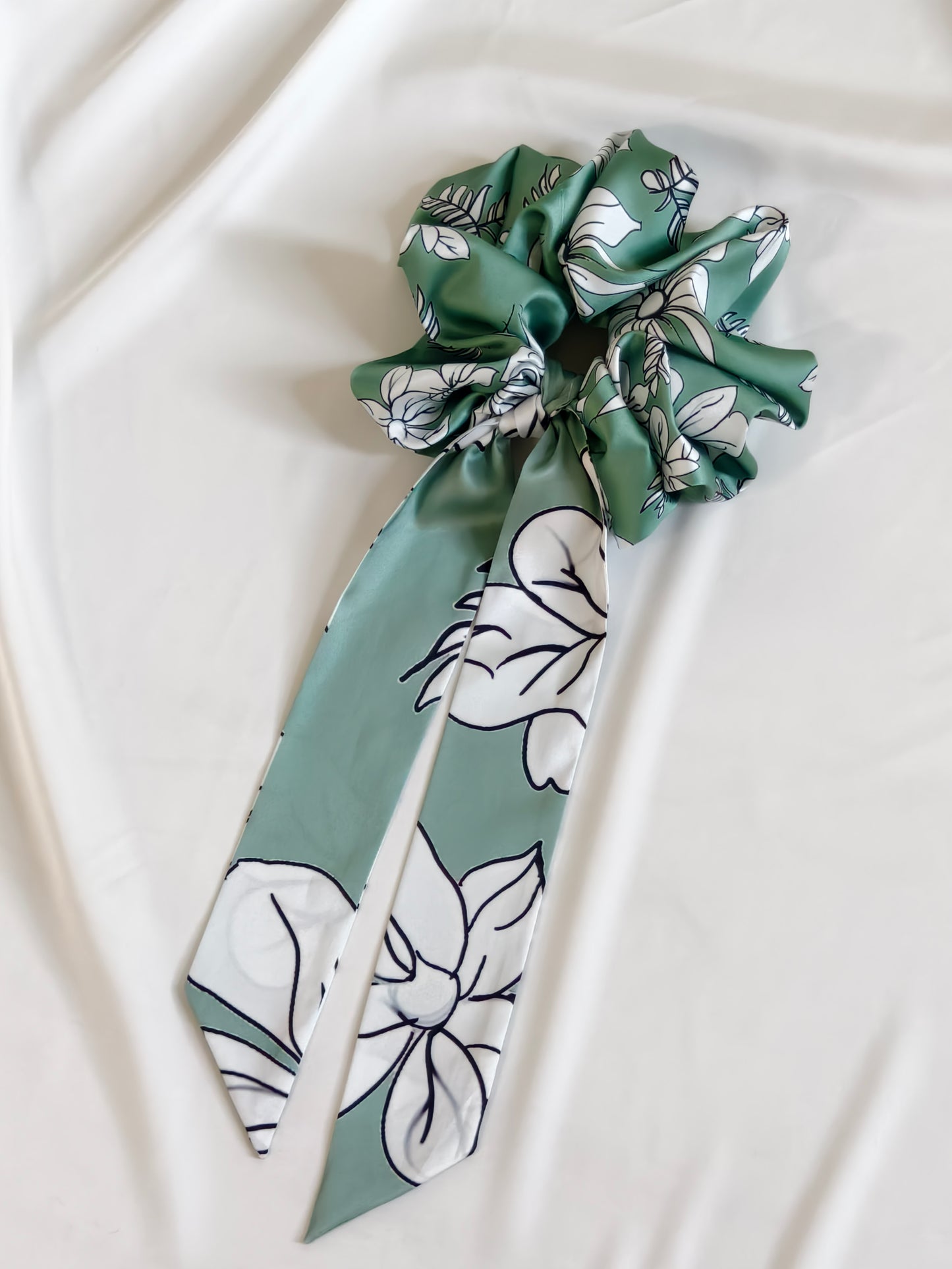 Stone Crop Set — Silk Scrunchie & Scarf