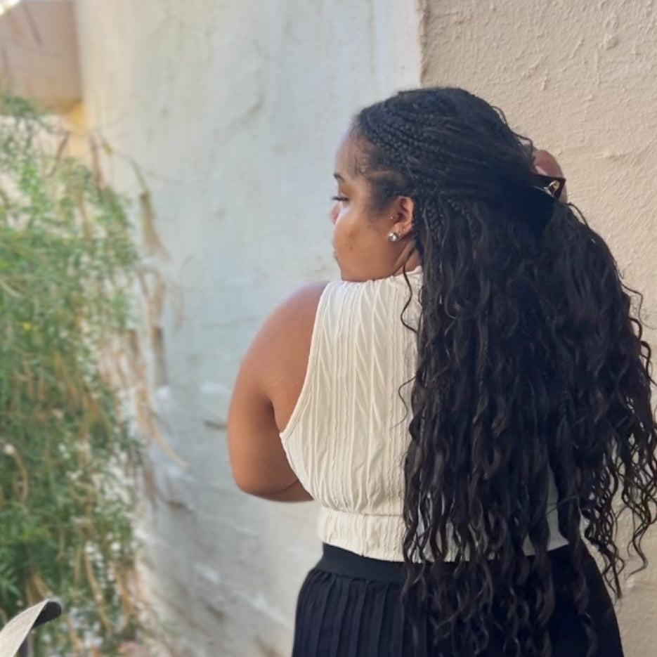 Sweet Spot Claw Clip in Black Rose