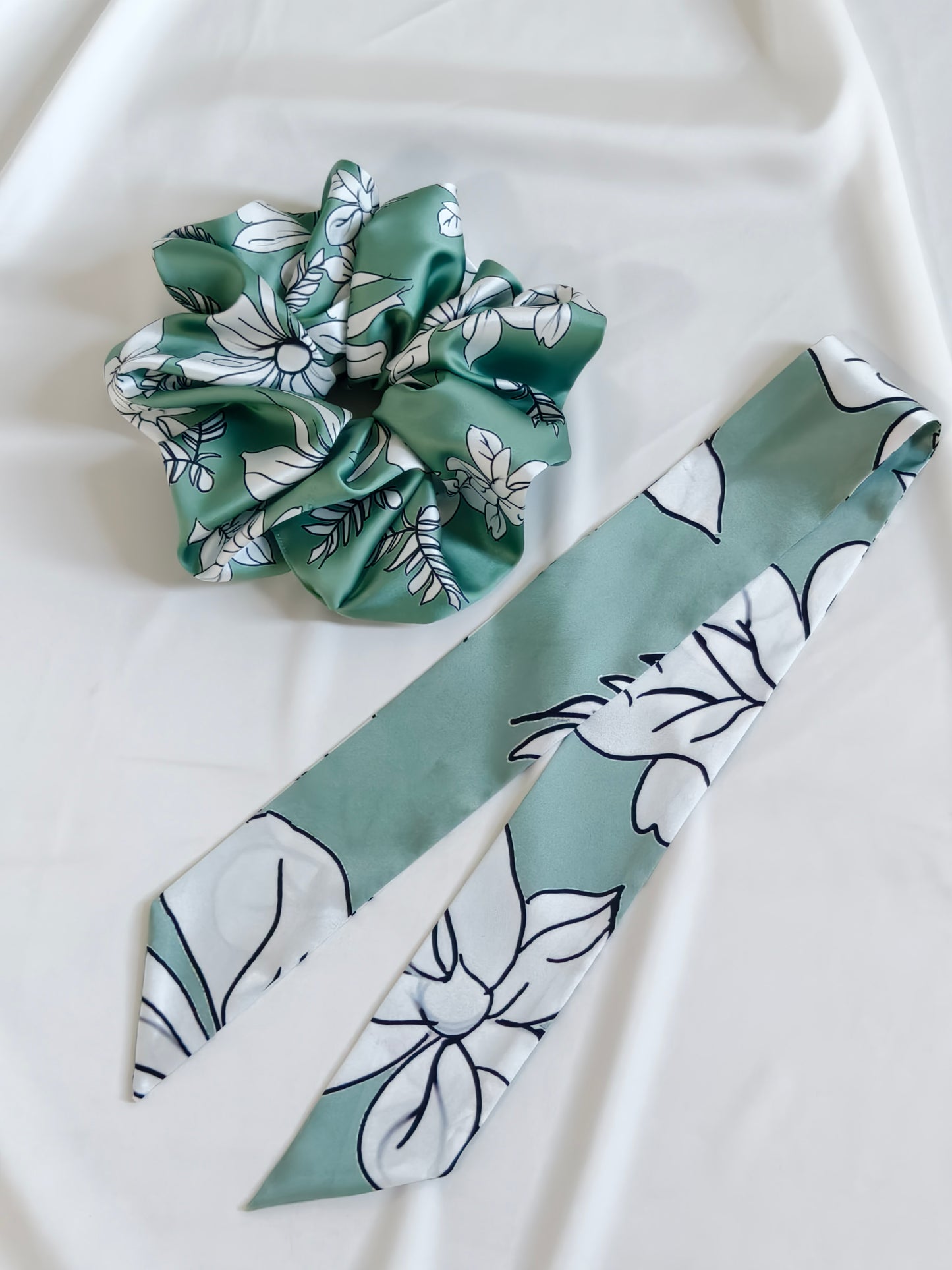 Stone Crop Set — Silk Scrunchie & Scarf