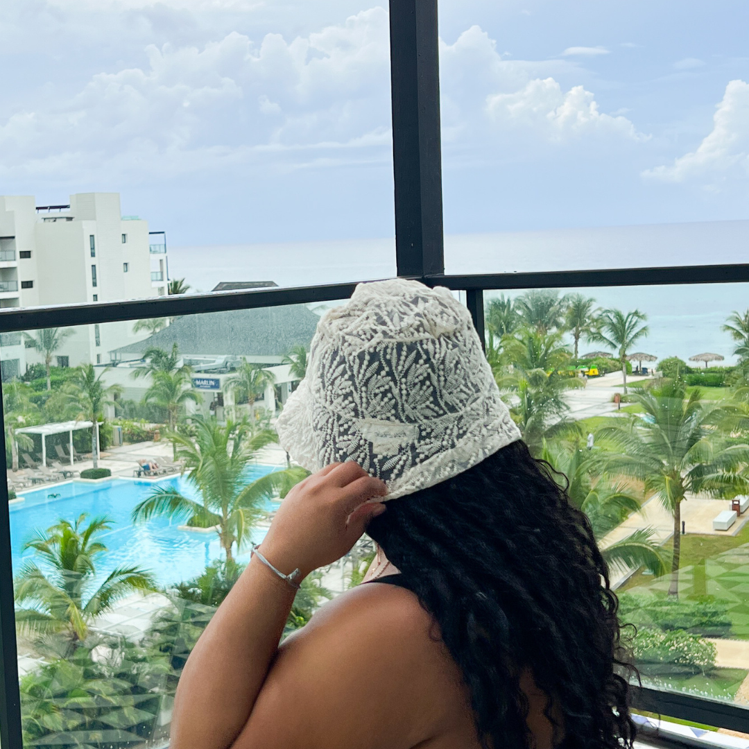 Embroidered Bucket Hat in Cosmo